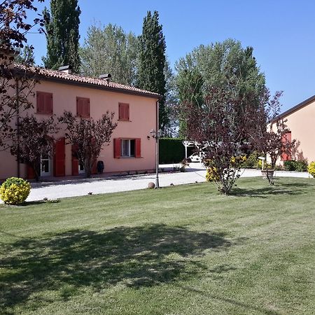 Lama Di Valle Rosa Ferrara Luaran gambar